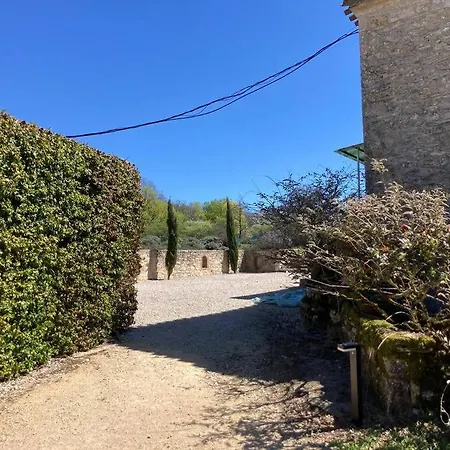 Chez Gaston, Les De Cazes *