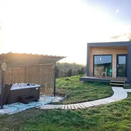 Chez Gaston, Les De Cazes Alpesi faház *