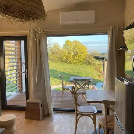 Chez Gaston, Les De Cazes Alpesi faház