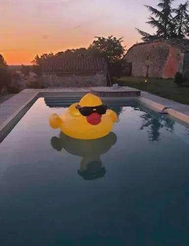 Chez Gaston, Les De Cazes *